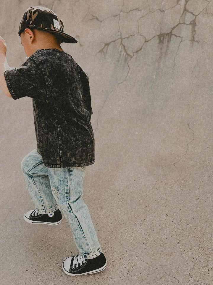 90s Relaxed Straight Denim - Acid Wash Light Blue
