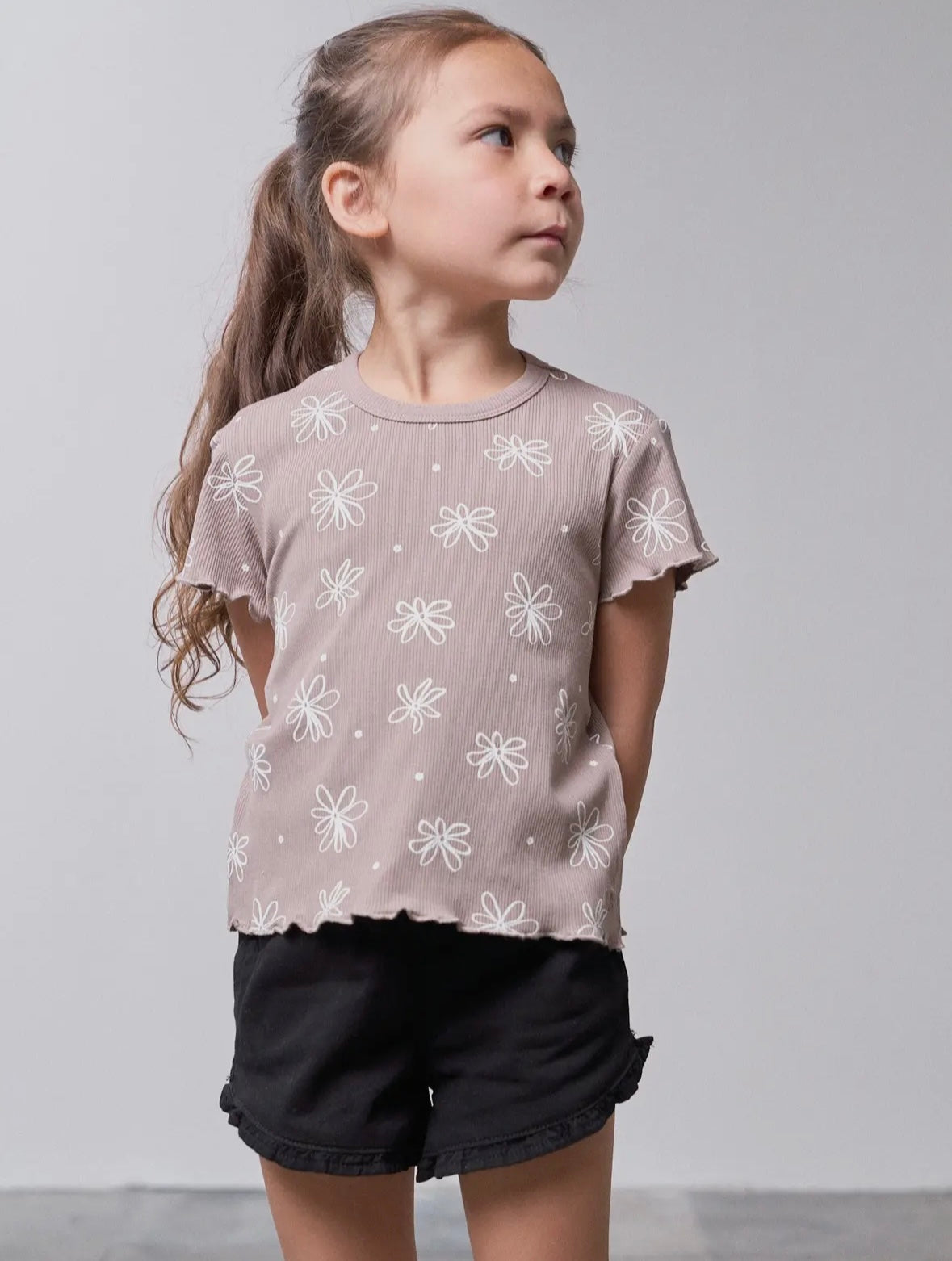 LB Floral Ribbed Lettuce Trim Tee | Mushroom