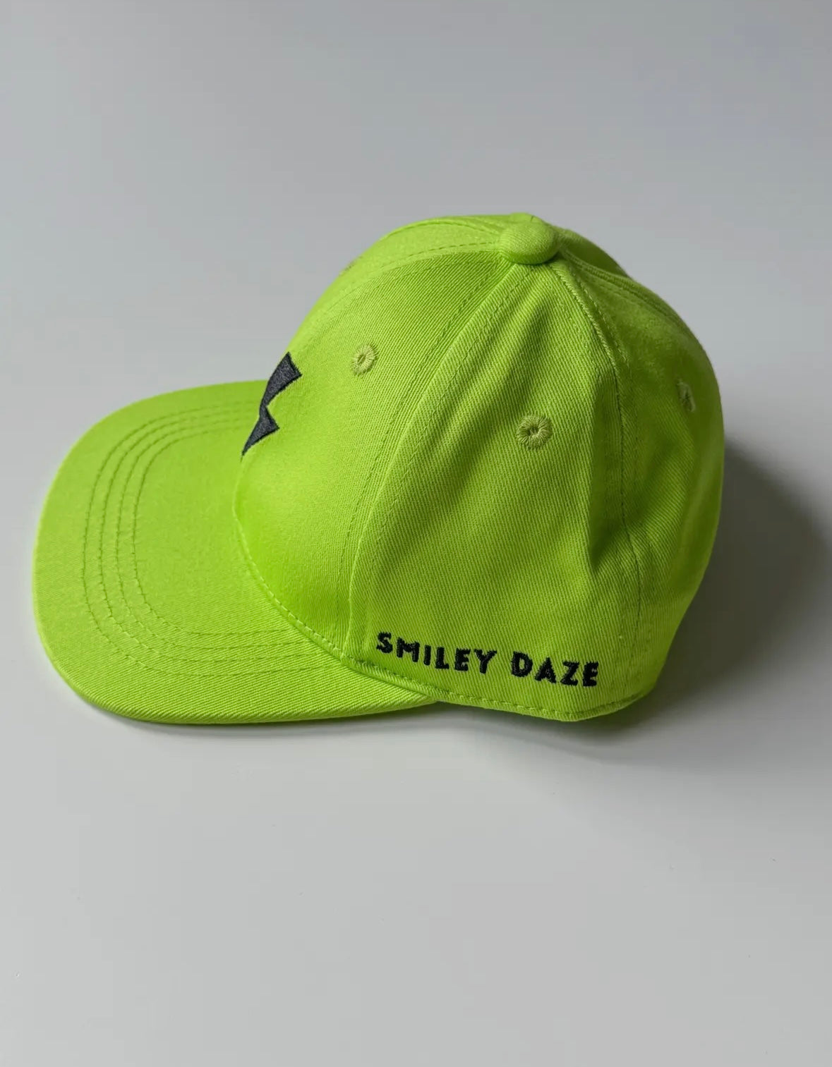 Electric Snapback