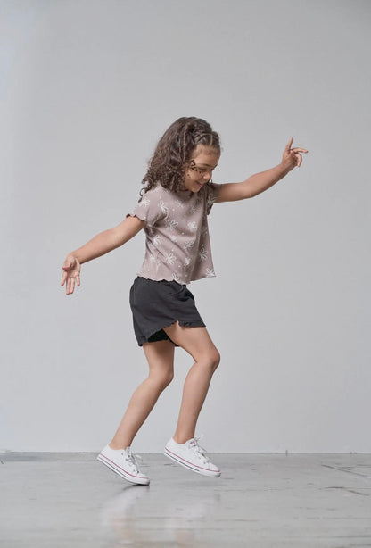 LB Floral Ribbed Lettuce Trim Tee | Mushroom