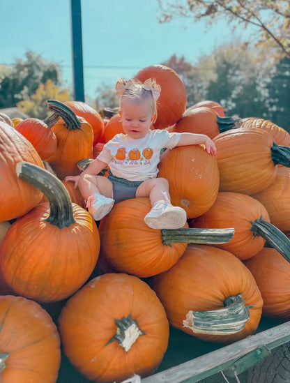 Pumpkin Gals Tee
